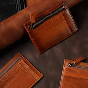 Clou Card Holder